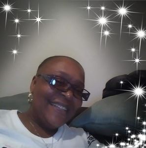 Meet your Posher, Evette